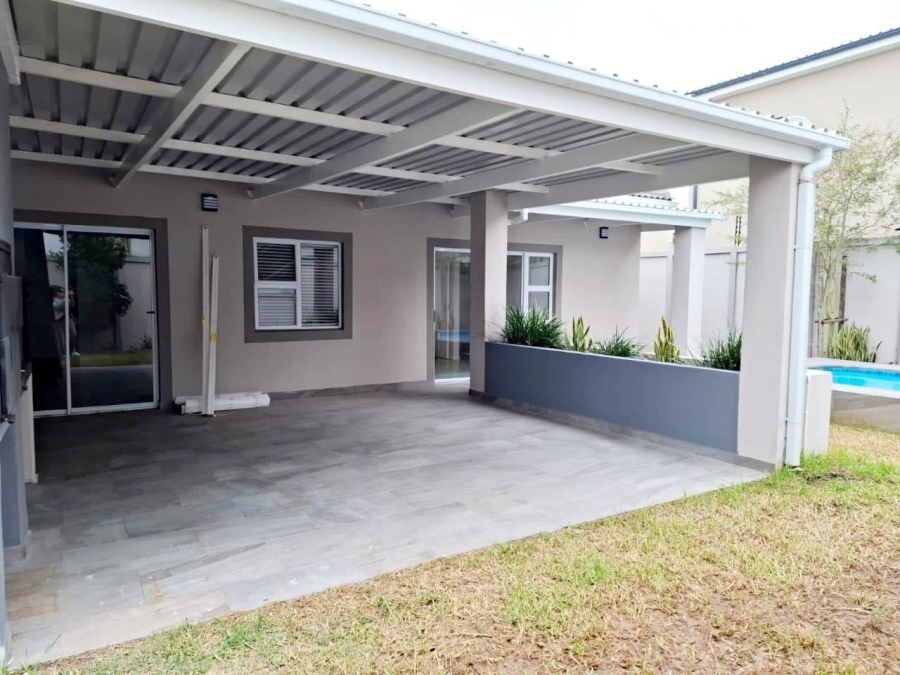 4 Bedroom Property for Sale in Parklands North Western Cape